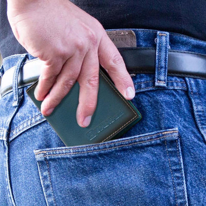 ID Stronghold Waltlet – Maximum Storage RFID Secure Minimalist Wallet, Unisex